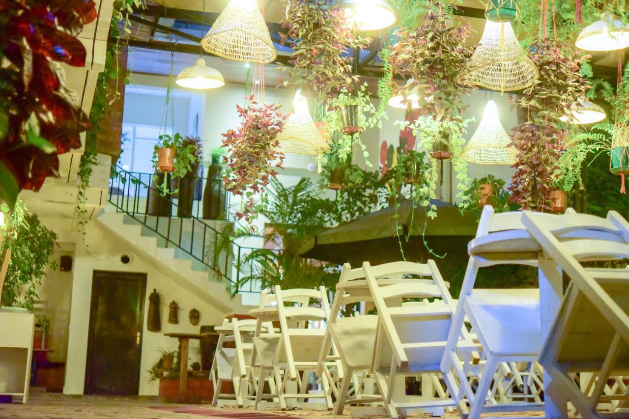 Botanika Hotel Bujumbura Extérieur photo