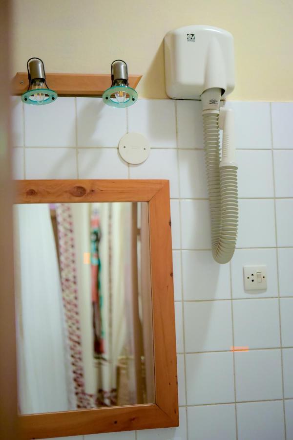 Botanika Hotel Bujumbura Extérieur photo