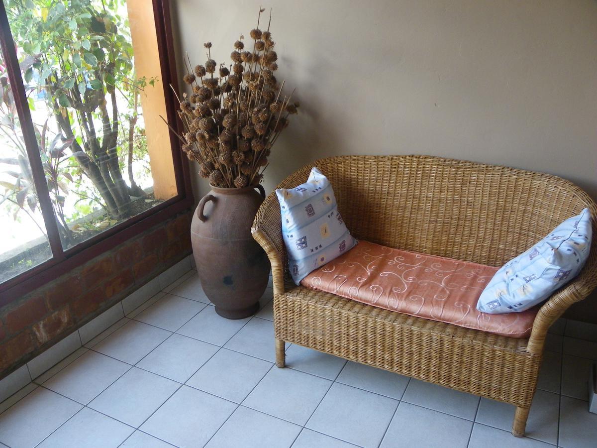 Botanika Hotel Bujumbura Extérieur photo